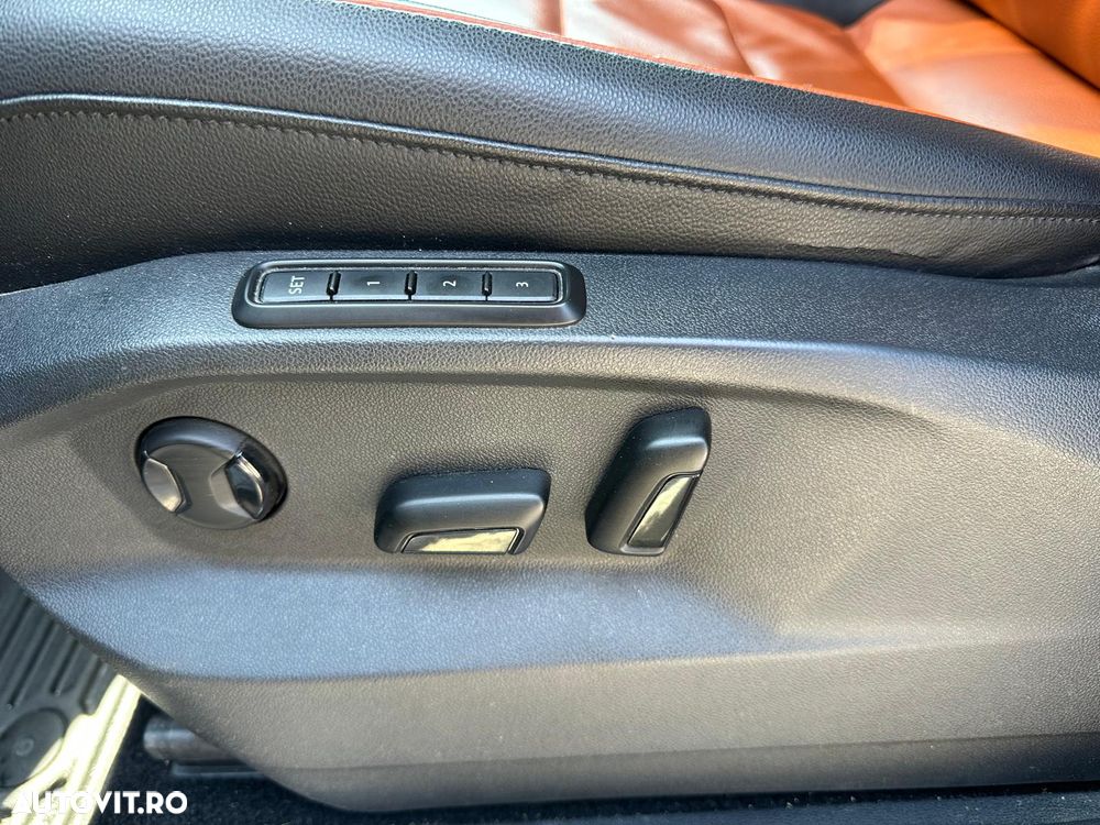 Volkswagen Tiguan - 13