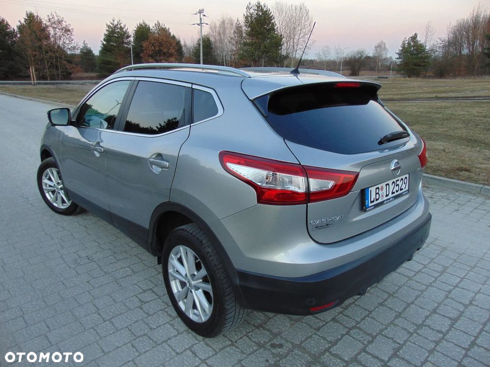 Nissan Qashqai 1.6 DIG-T 360 - 3