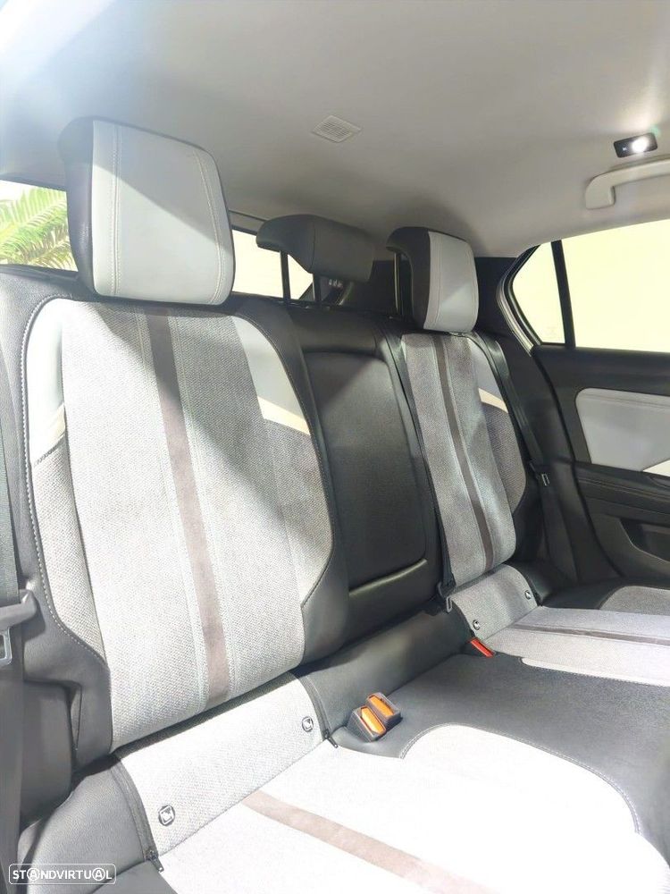 Opel Astra 1.6 T PHEV Elegance - 20