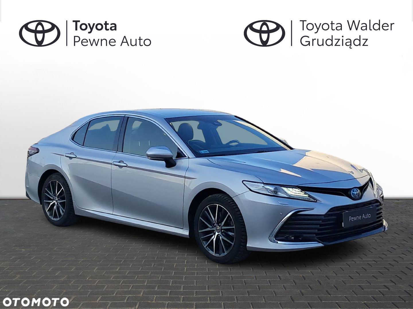 Toyota Camry - 6