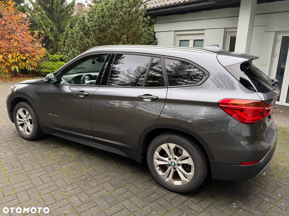 BMW X1 xDrive20d - 12