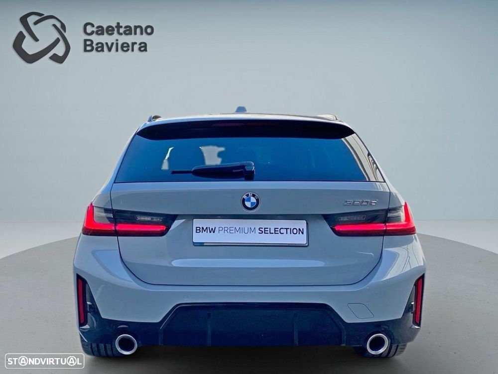 BMW 320 d Touring Pack Desportivo M Auto - 16