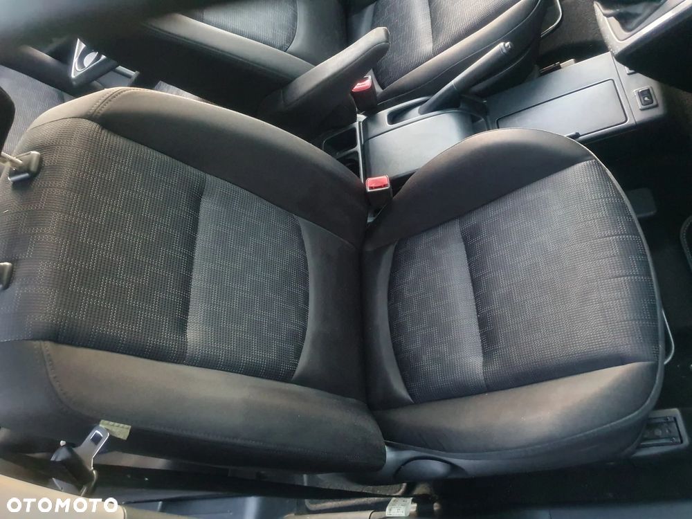 Mazda 5 2.0 Top / Sport - 21