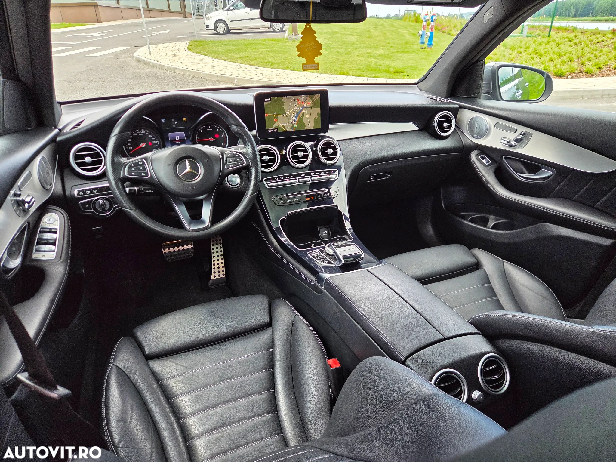 Mercedes-Benz GLC 250 d 4Matic 9G-TRONIC AMG Line - 23