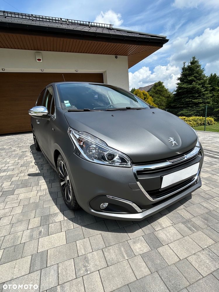 Peugeot 208 - 2