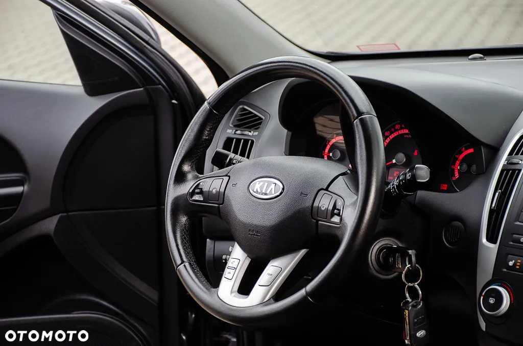 Kia Ceed 1.4 CVVT Attract - 30