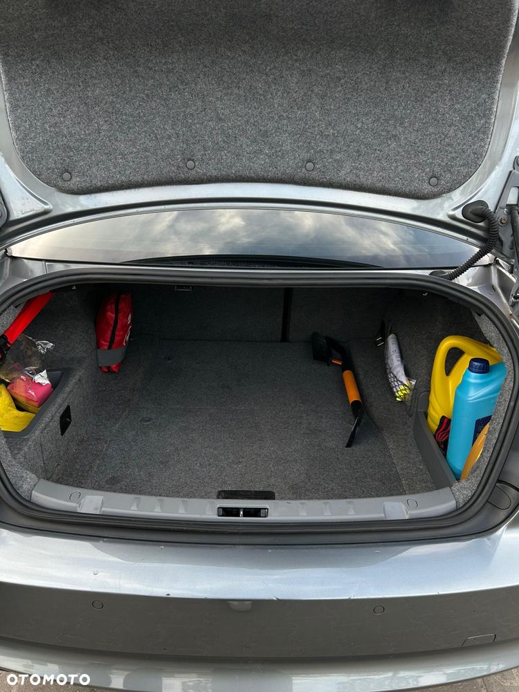 BMW Seria 3 330i xDrive - 18