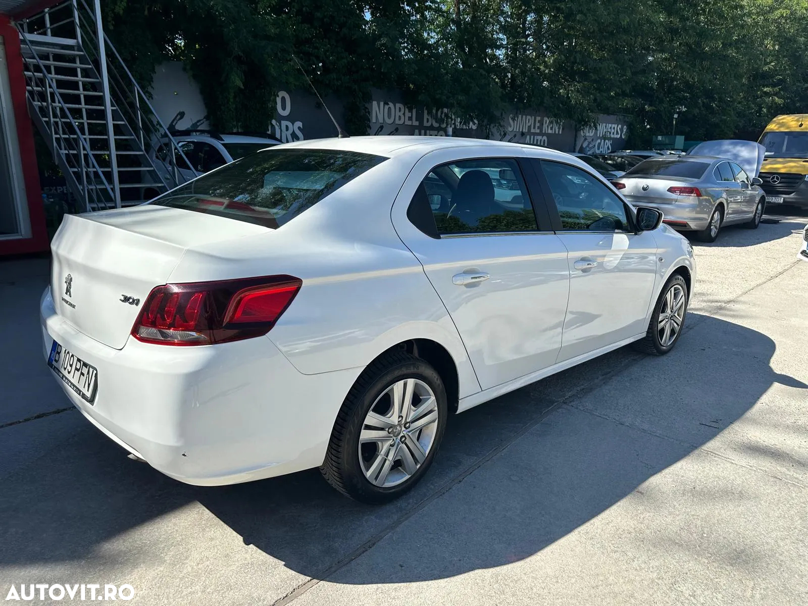 Peugeot 301 1.6 BlueHDI FAP Active - 5