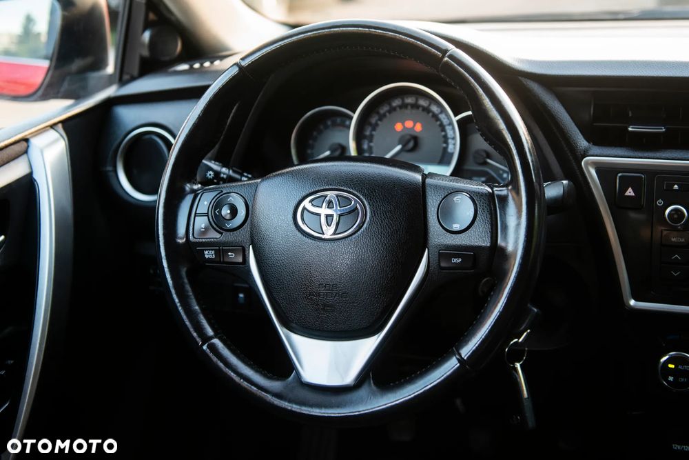 Toyota Auris 1.33 Dual-VVT-i Edition - 32