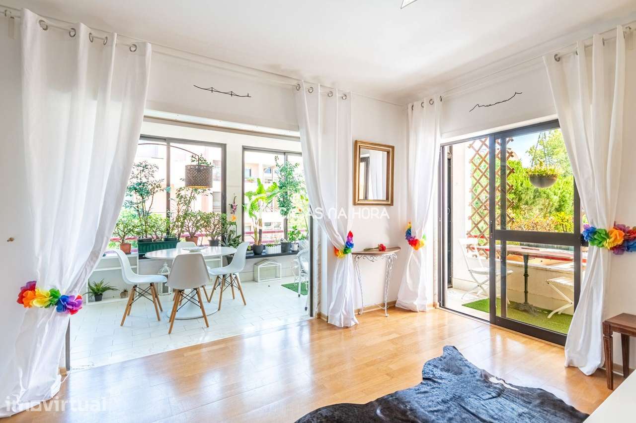 T2 com Garagem na Prestigiada Alameda da Guia  Cascais - Grande imagem: 3/25