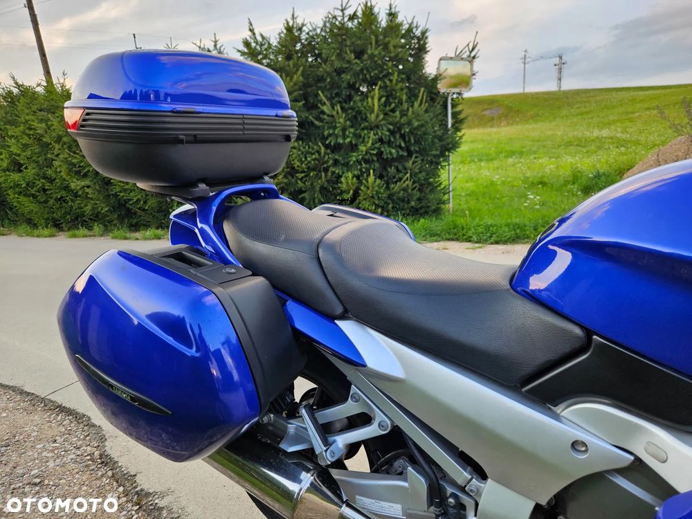 Yamaha FJR - 17