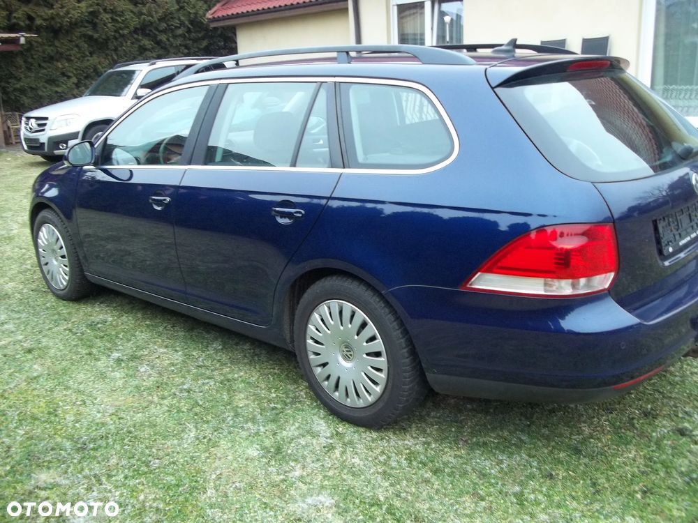 Volkswagen Golf 2.0 TDI DPF Comfortline - 4