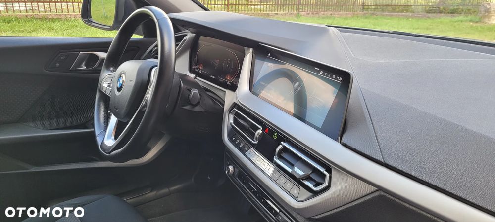 BMW Seria 1 120d Sport Line Shadow - 8