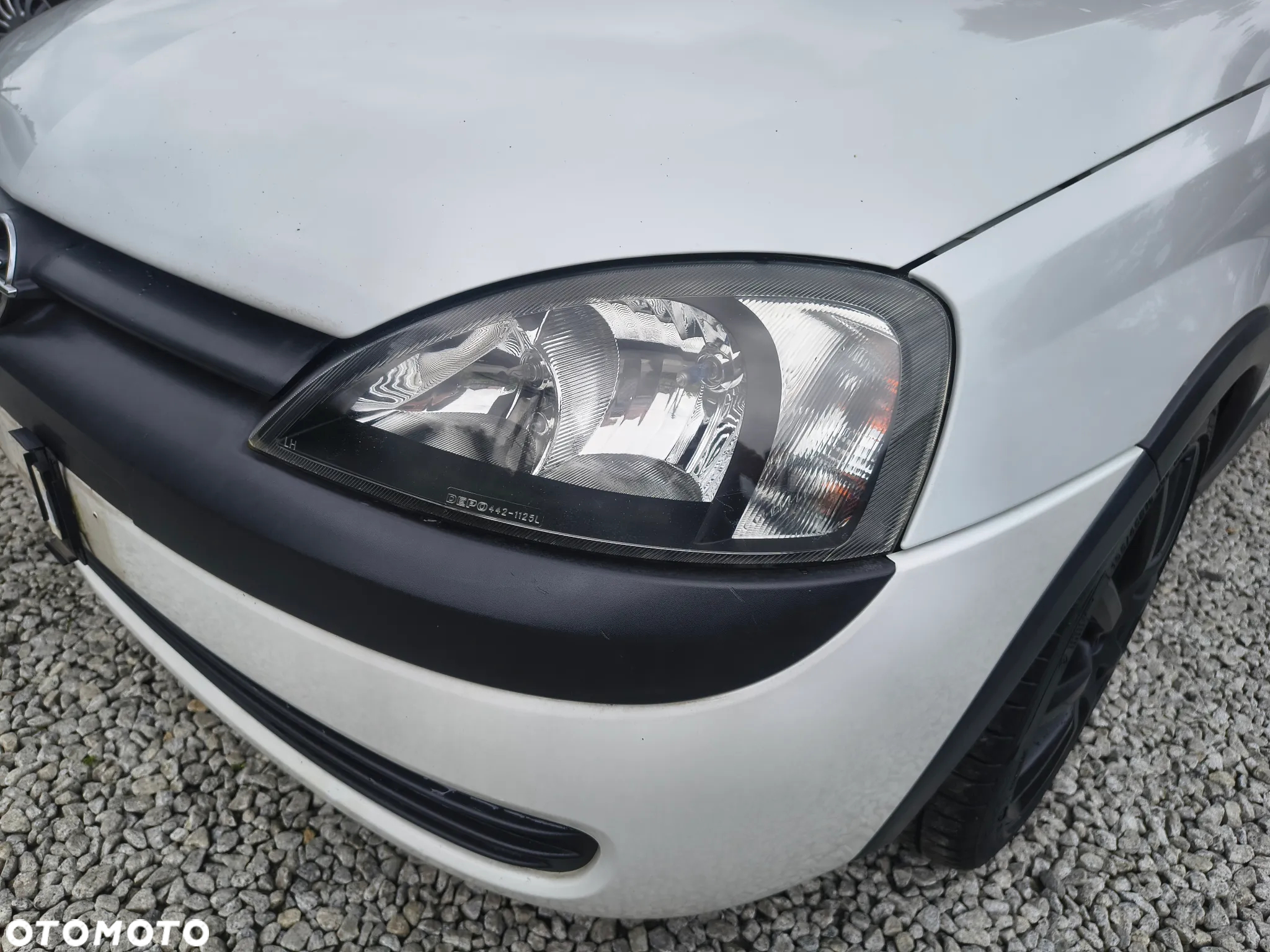 Opel Corsa - 11