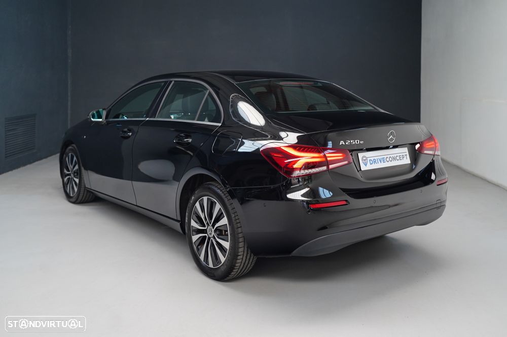 Mercedes-Benz A 250 Limousine e Progressive - 22
