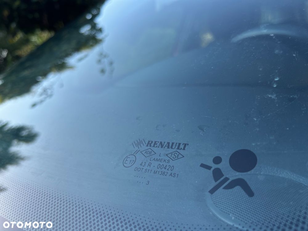 Renault Clio - 22