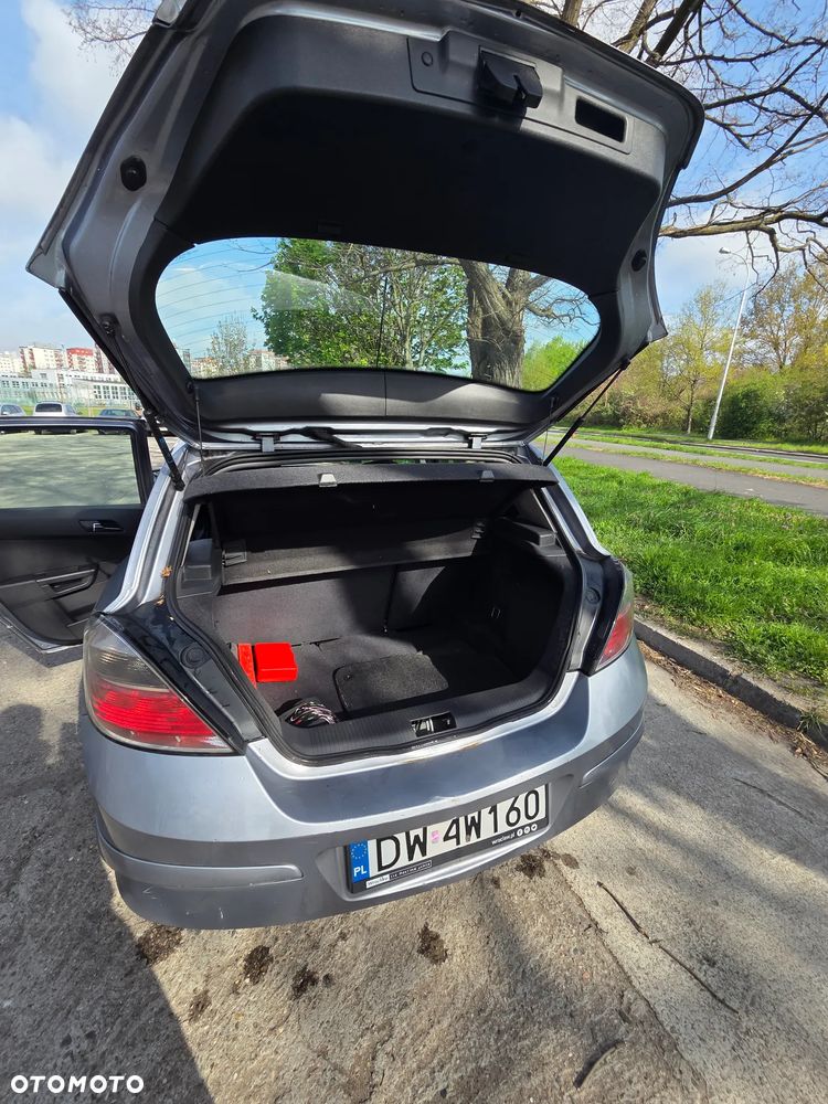 Opel Astra 1.6 Enjoy - 11