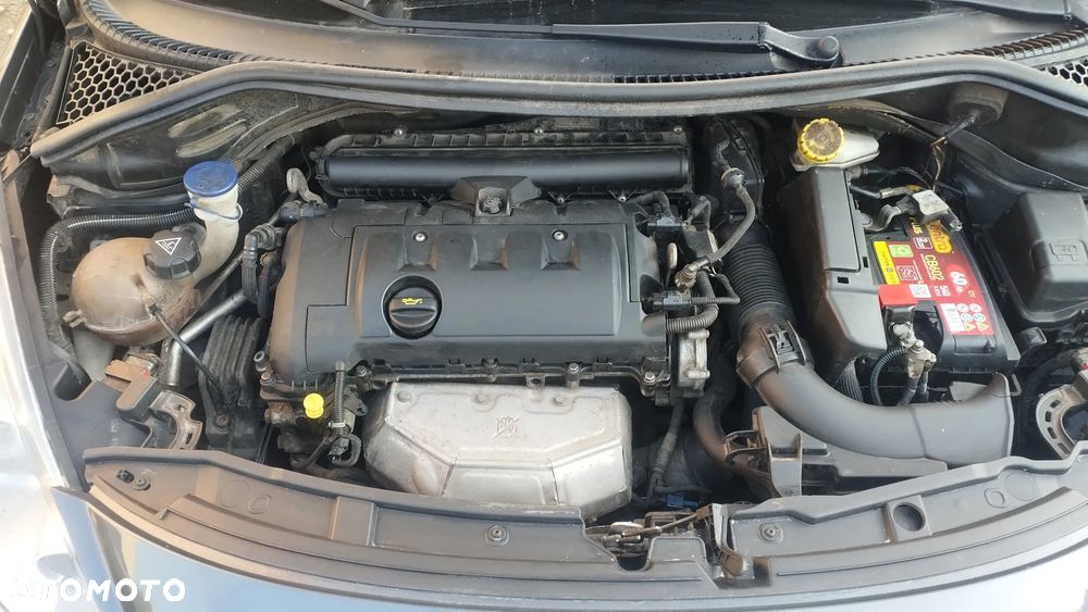 Peugeot 207 120 Premium - 23