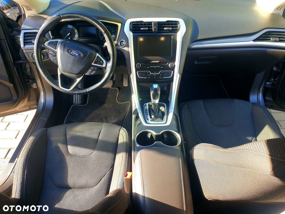Ford Mondeo - 10