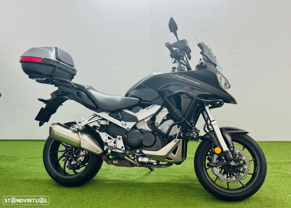 Honda VFR Crossrunner 800X - 3