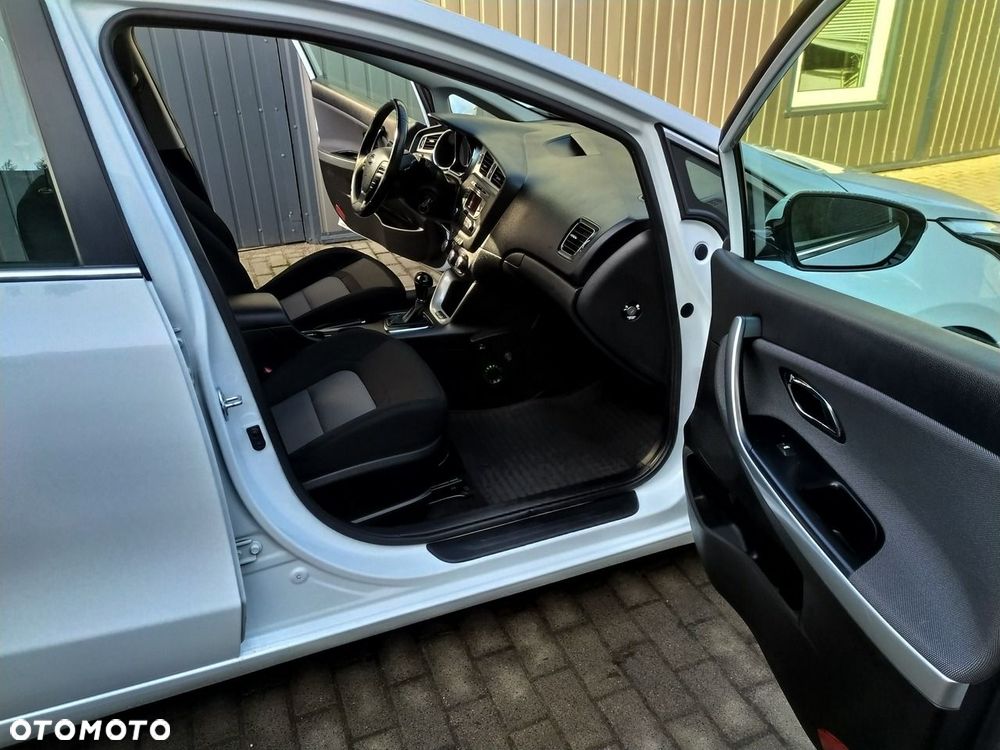 Kia Ceed - 25