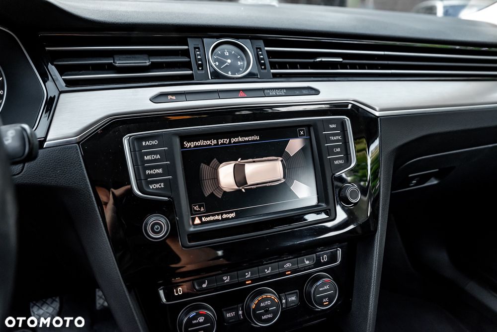 Volkswagen Passat Variant 2.0 TDI SCR (BlueMotion Technology) Comfortline - 31