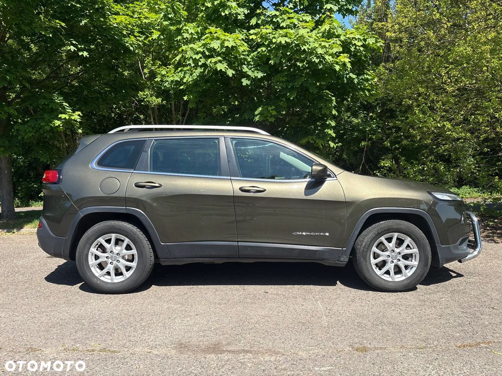 Jeep Cherokee 2.0 MJD Active Drive I Longitude - 16