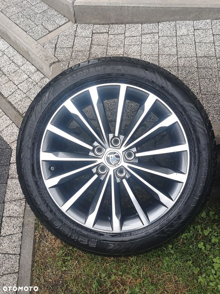 Oryginalne felgi Skoda z oponami Nokian - 4