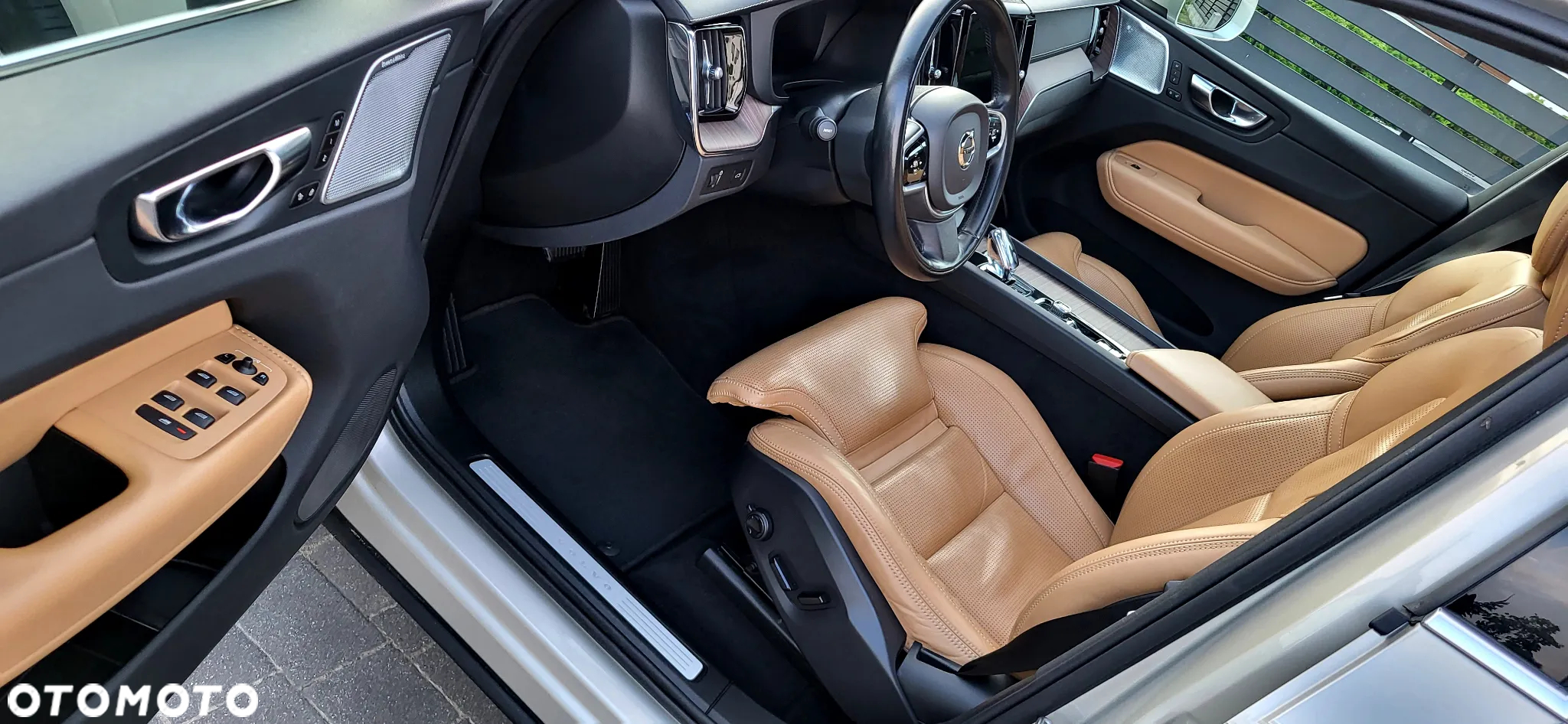 Volvo XC 60 D4 AWD Inscription - 33