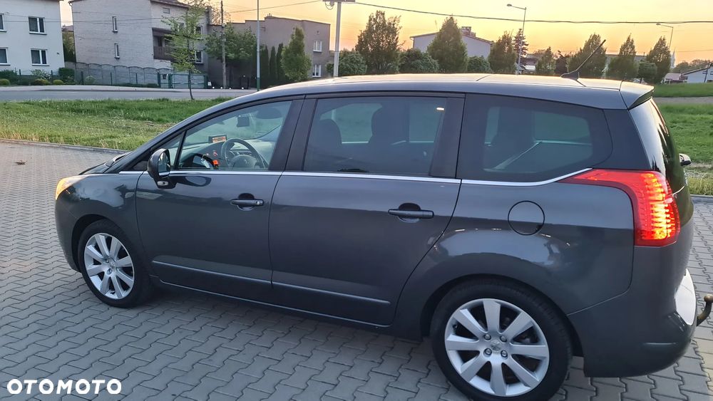 Peugeot 5008 1.6 THP Premium + - 20