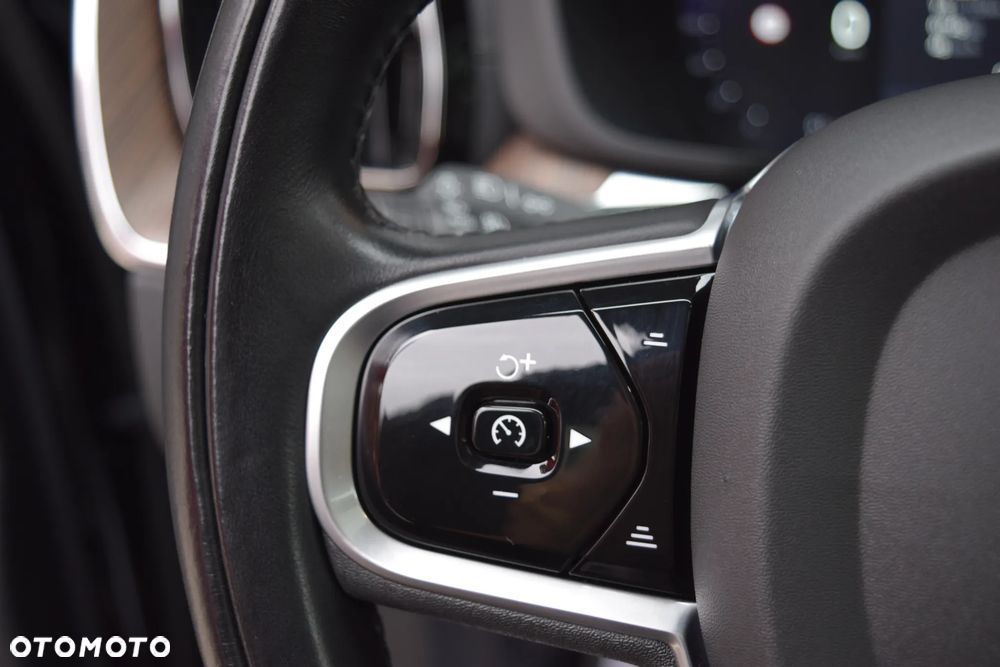 Volvo XC 60 B5 D AWD Geartronic Inscription - 25