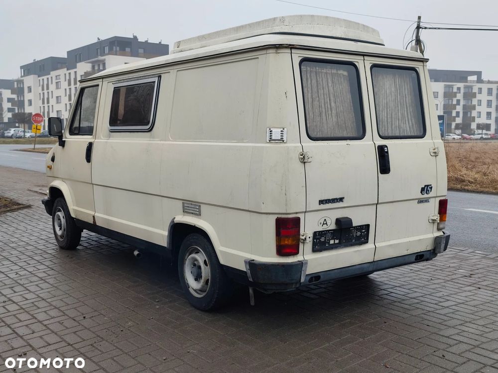 Peugeot J5 - 10