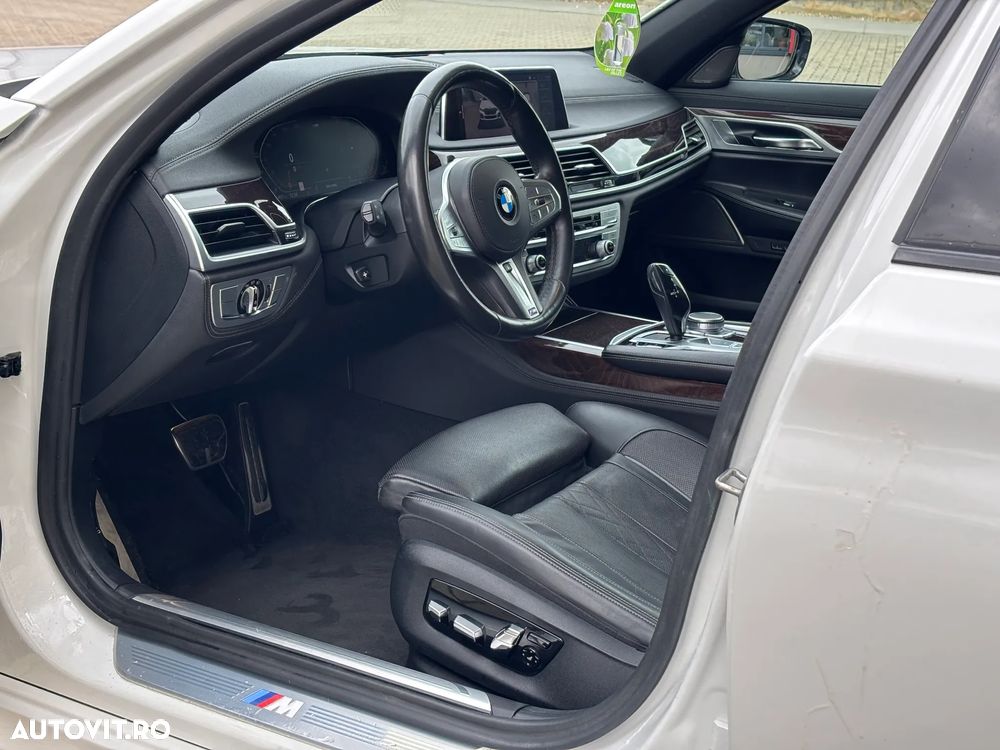 BMW Seria 7 740Li - 14
