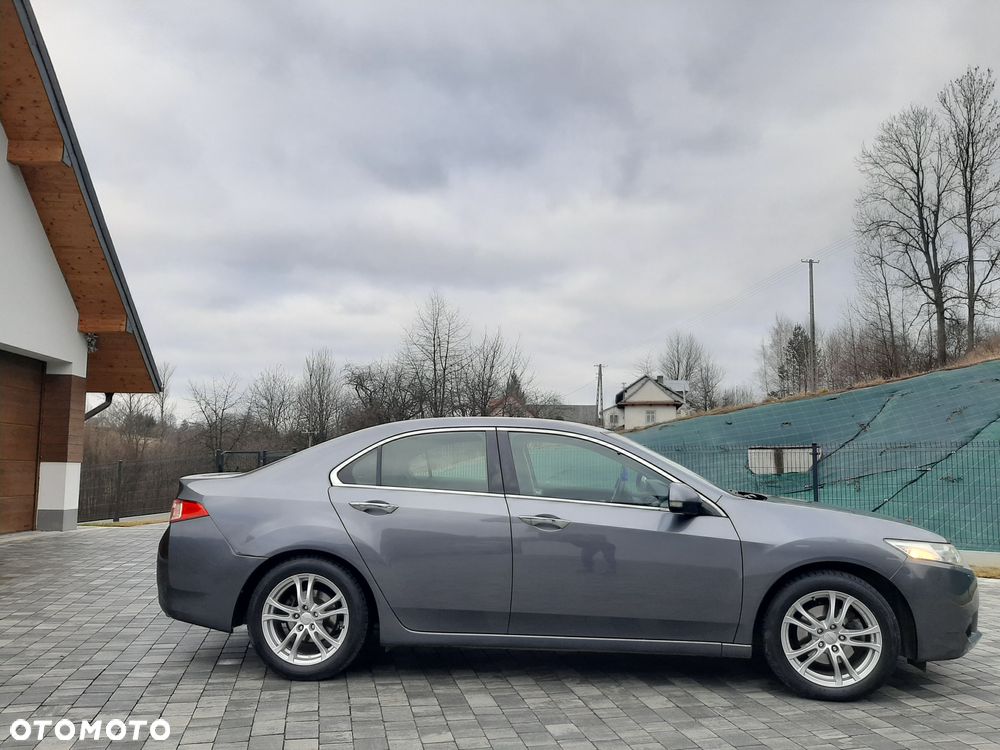 Honda Accord 2.0 Lifestyle - 9