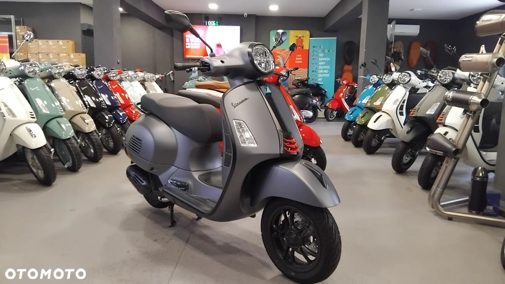 Vespa GTS - 1
