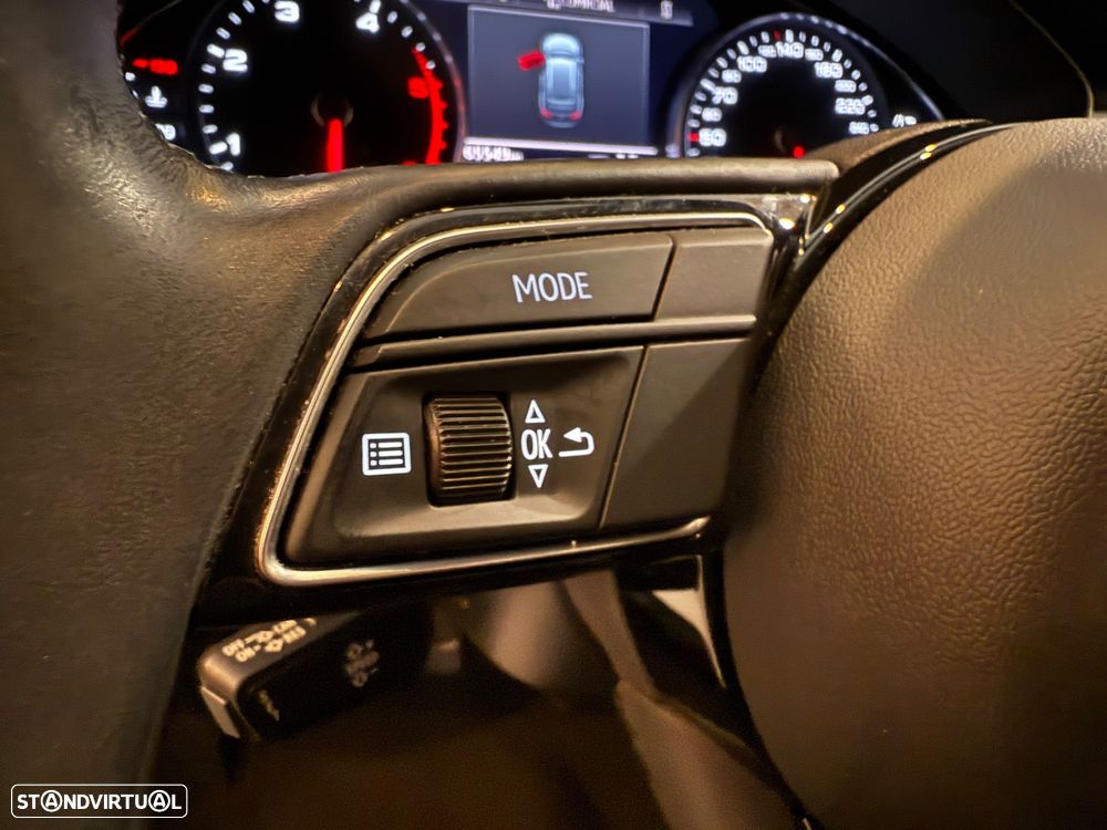 Audi A4 Avant 30 TDI S tronic - 16