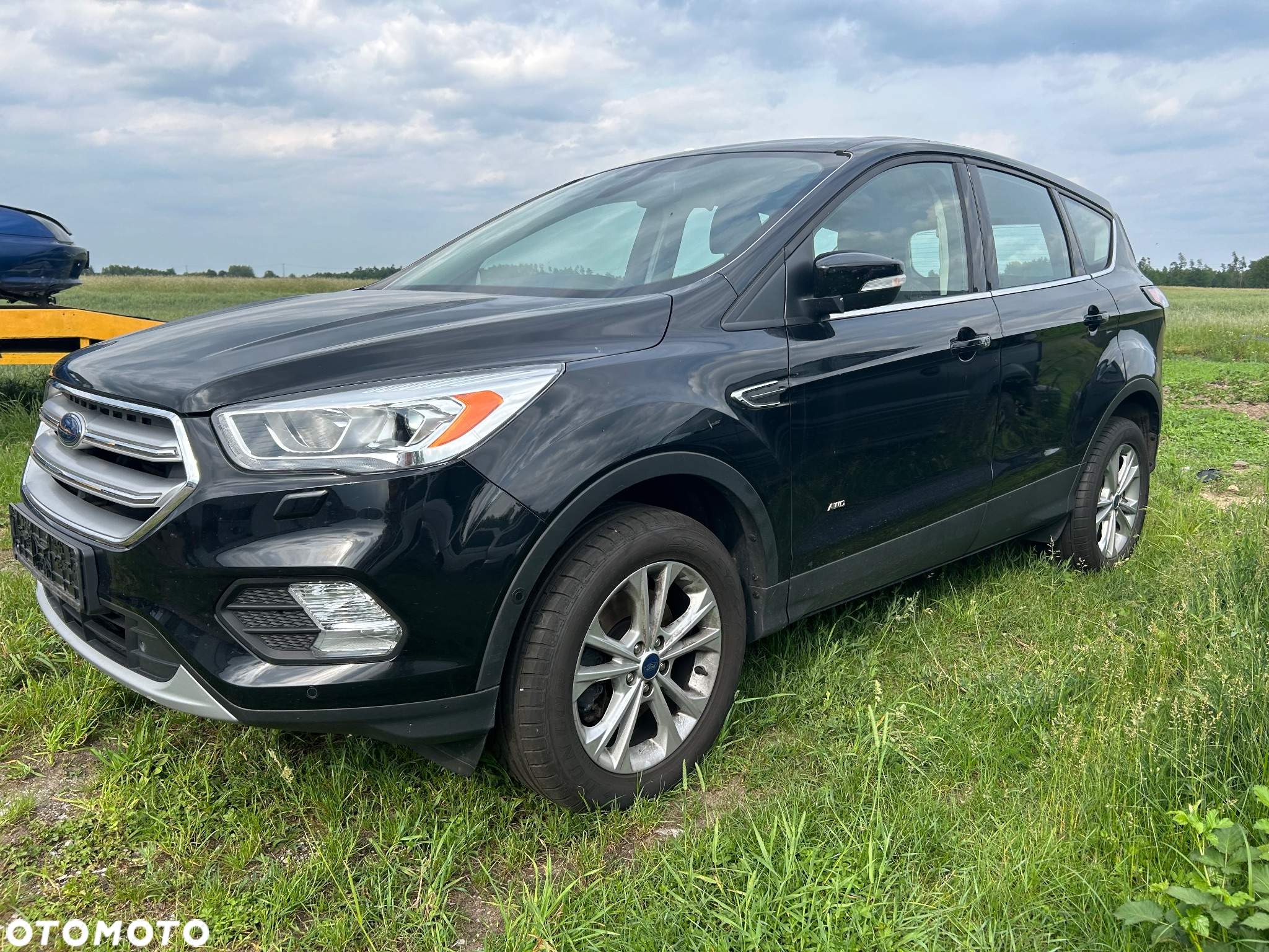 Ford Kuga 1.5 EcoBoost TITANIUM - 2
