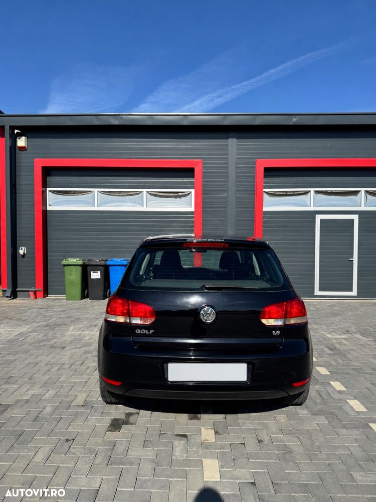 Volkswagen Golf - 5