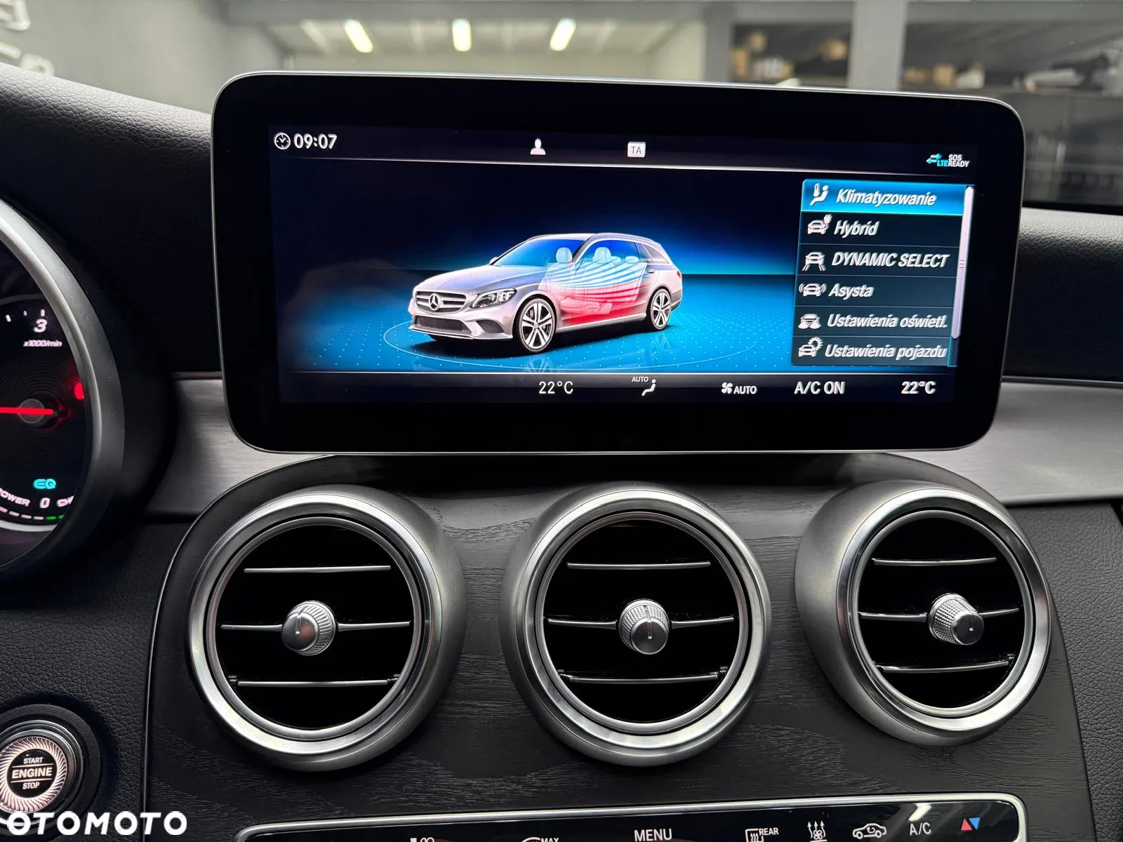Mercedes-Benz Klasa C 300 de T 9G-TRONIC AMG Line - 24