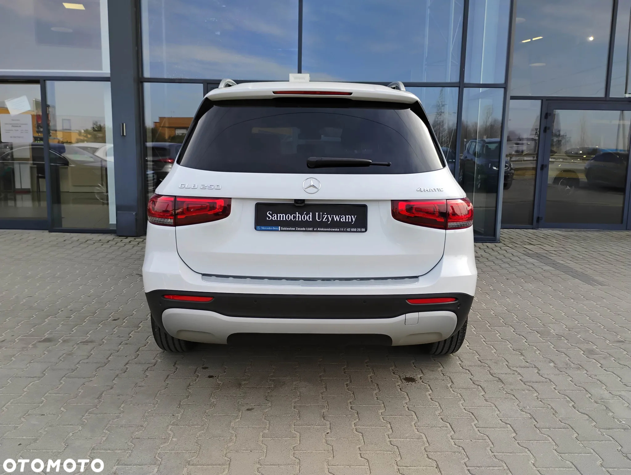 Mercedes-Benz GLB 250 4-Matic Style 8G-DCT - 6