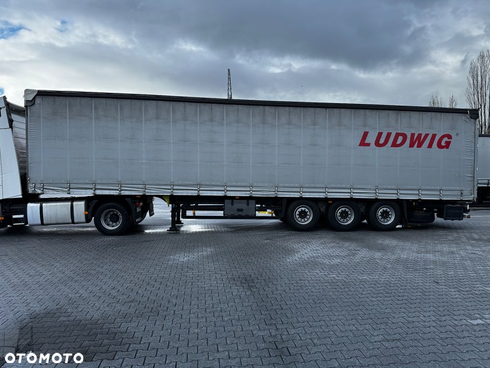 Schmitz Cargobull - 3