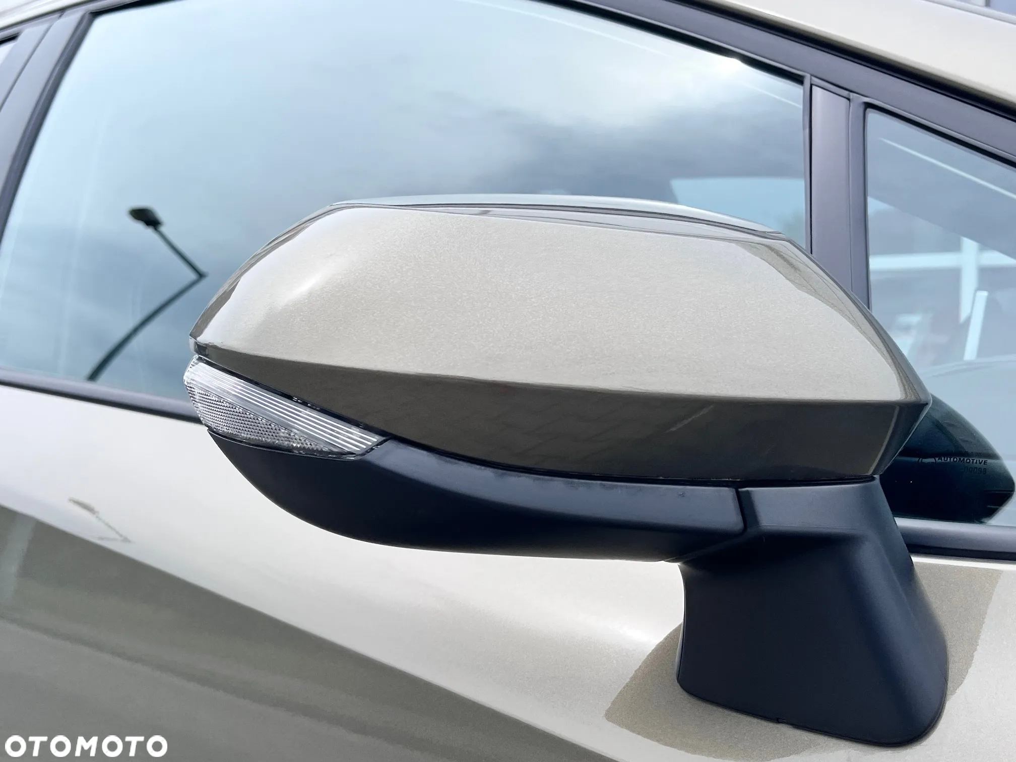 Suzuki Swace 1.8 Hybrid Premium Plus CVT - 9