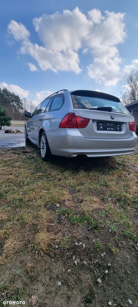 BMW Seria 3 318i - 7