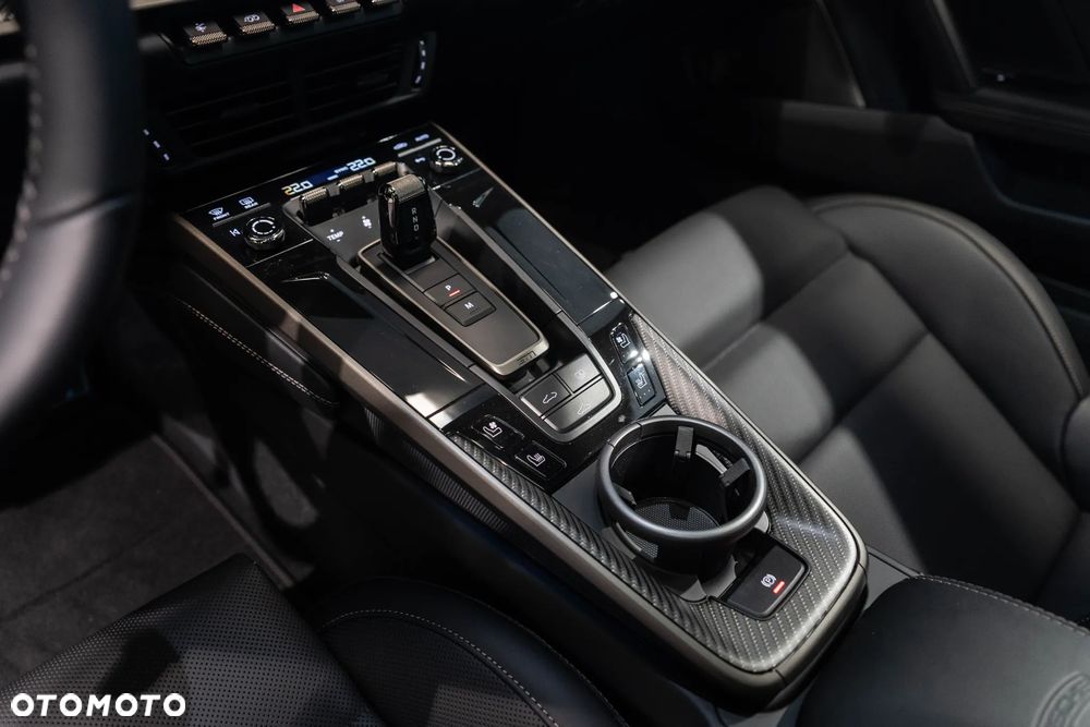 Porsche 911 Turbo S - 23