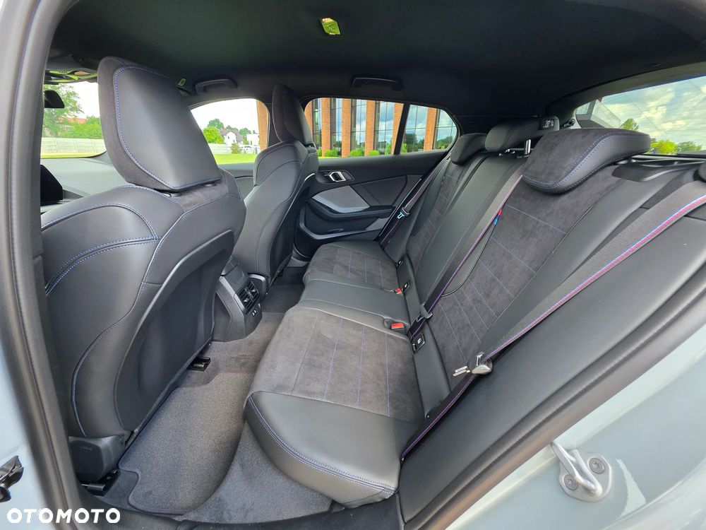 BMW Seria 1 120 mHEV - 13