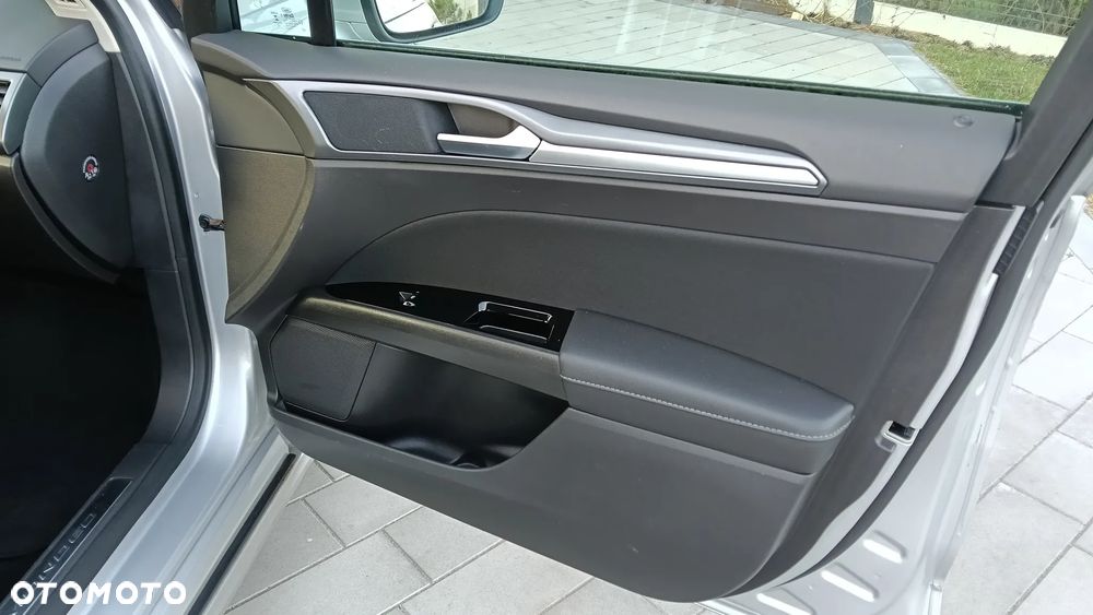 Ford Mondeo 2.0 TDCi STart-Stopp PowerShift-Aut Titanium - 15