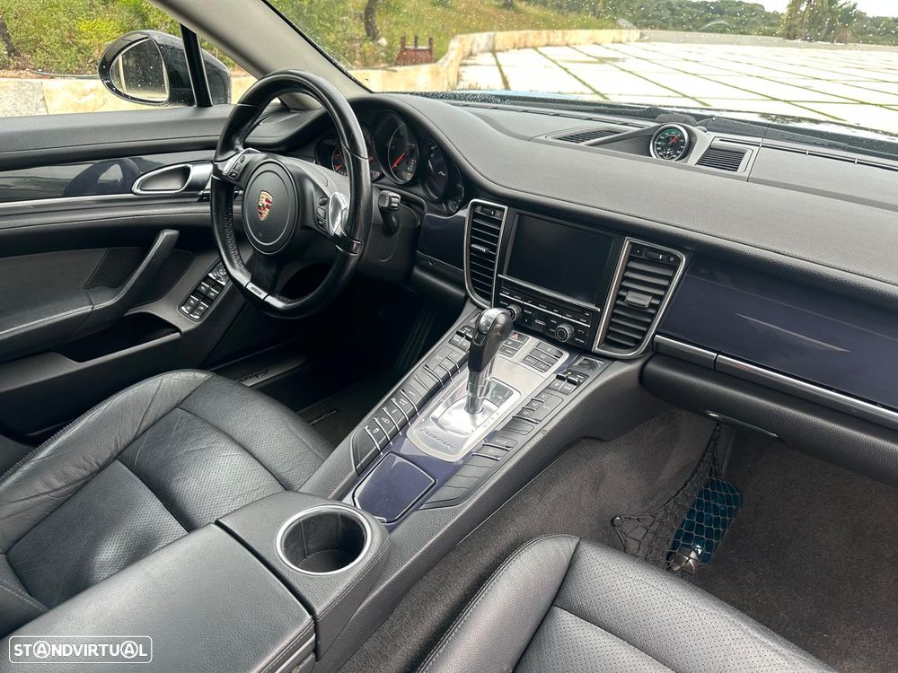 Porsche Panamera 3.0 V6 - 6
