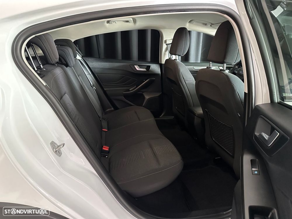 Ford Focus 1.5 TDCi EcoBlue Active X - 22