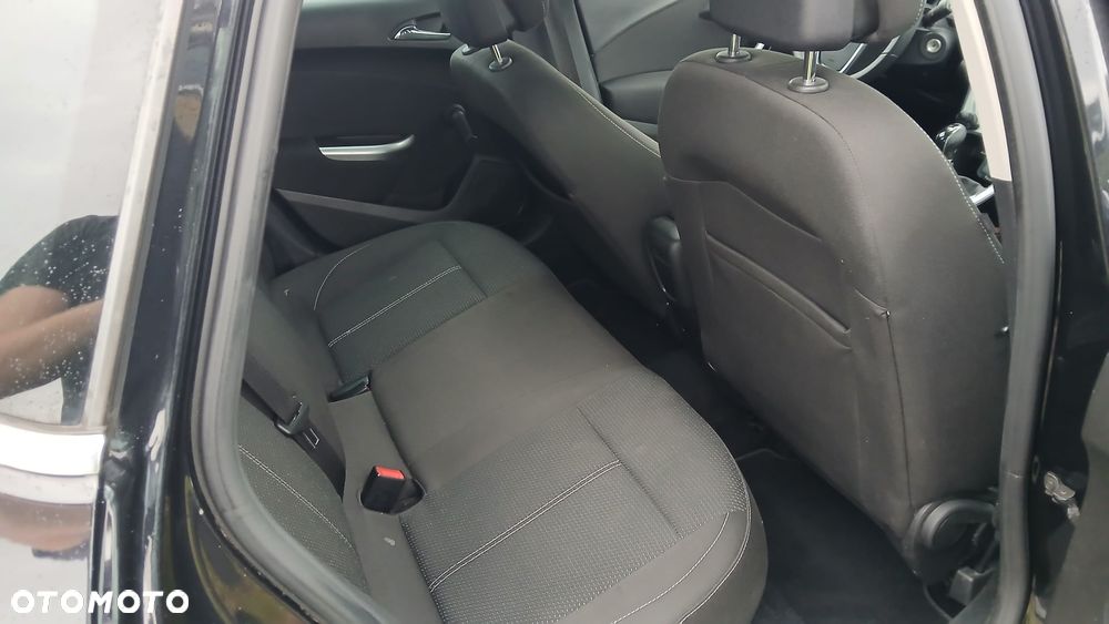 Opel Astra 1.4 Turbo Color Edition - 19