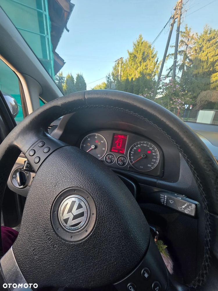 Volkswagen Touran 1.9 TDI Highline - 10
